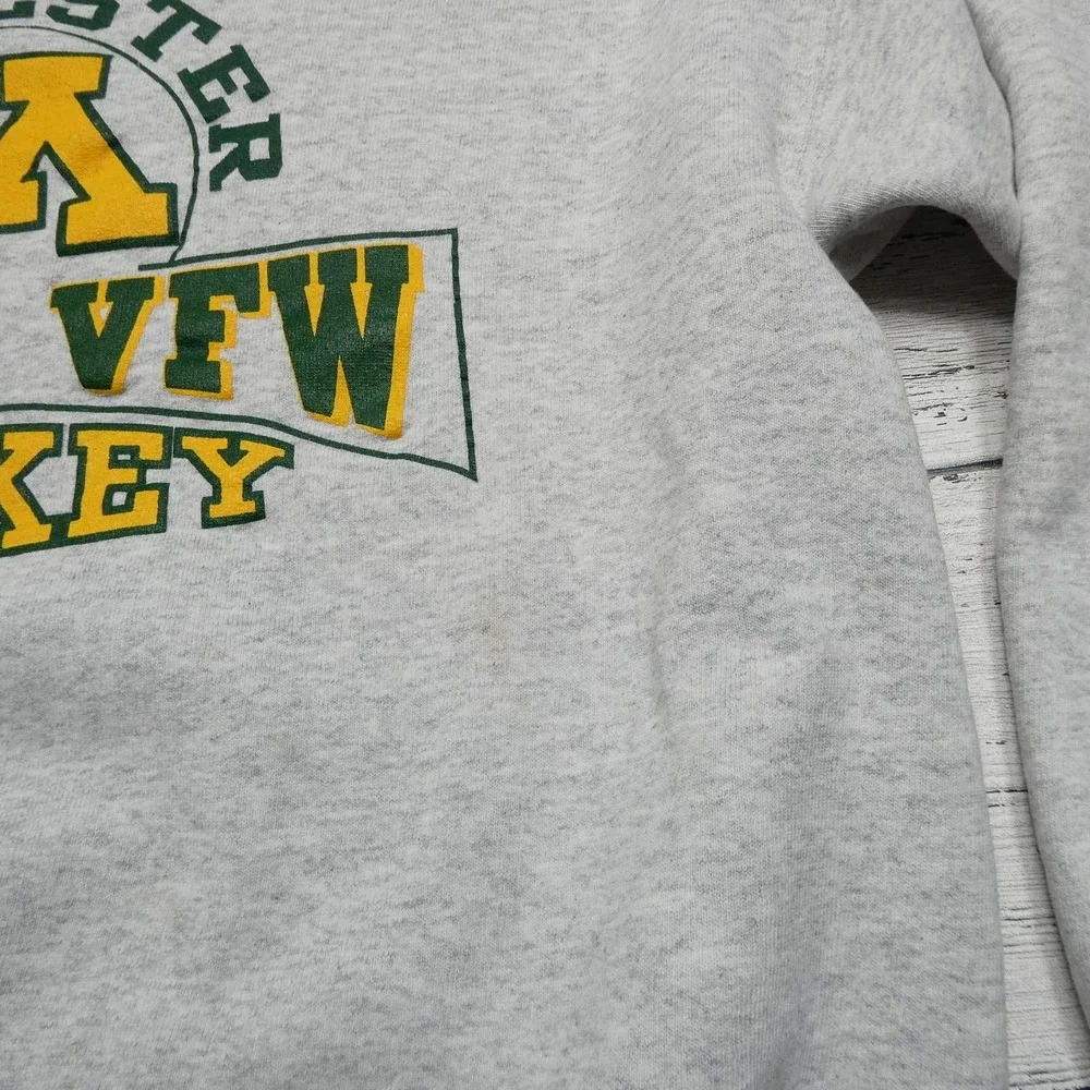 Vintage Rochester Mayo VFW Sweater Mens Large‎ Gray Hockey Crewneck Made USA 90s